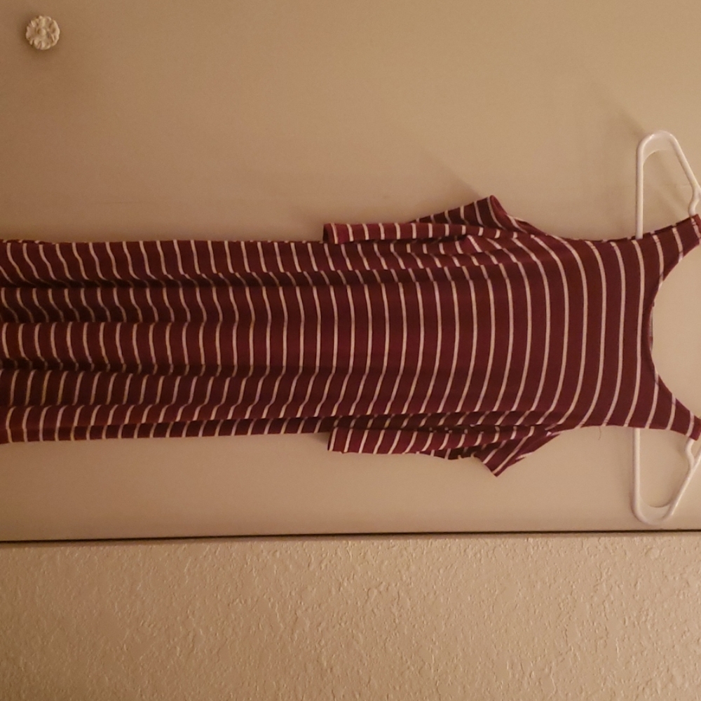 Dress - Picture 3 of 4
